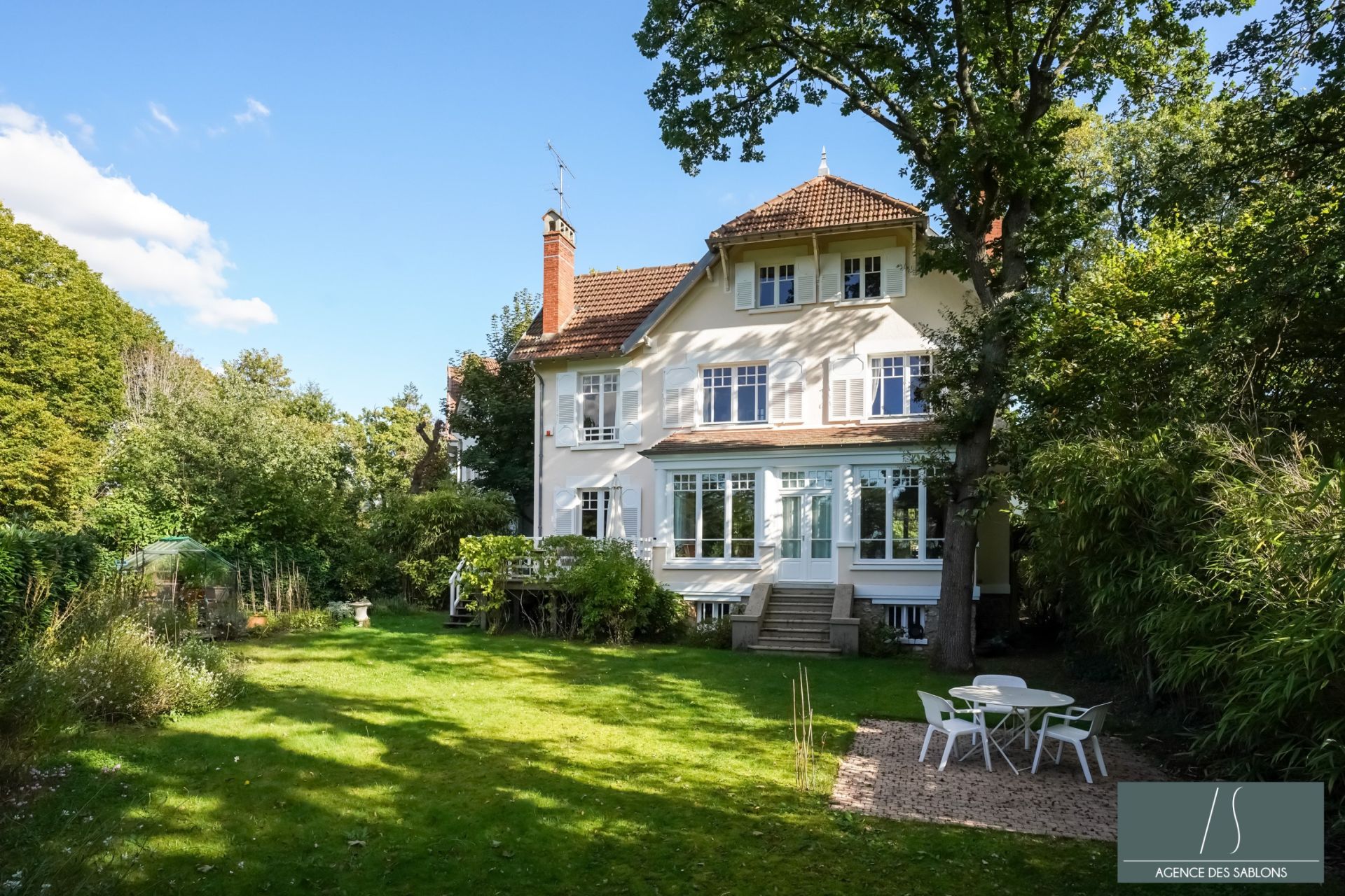 Vente Maison 10&nbsp;Pièces 215&nbsp;m² Le Vésinet