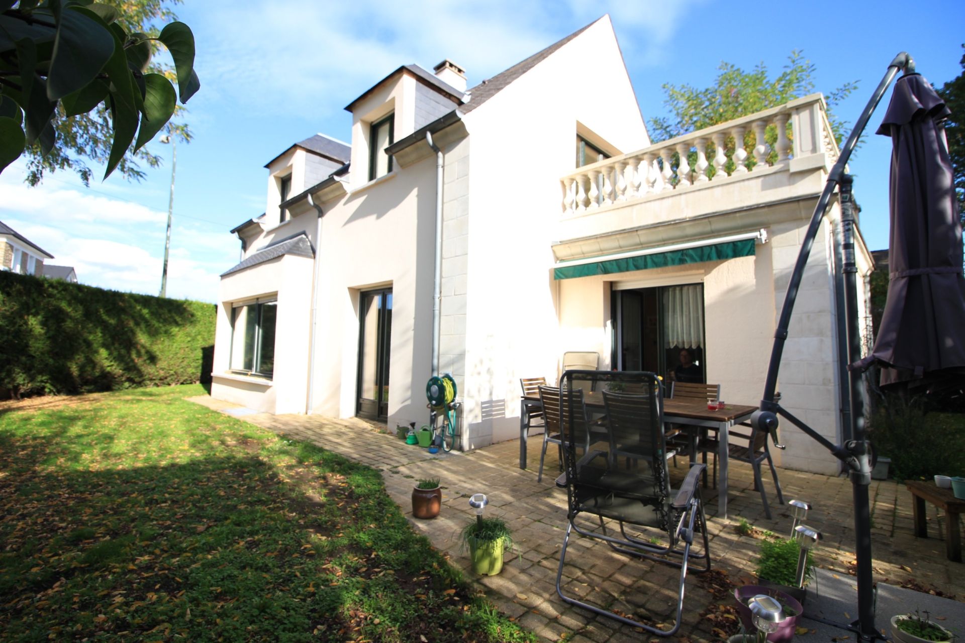 Sale House 6&nbsp;rooms 120&nbsp;m² Le Vésinet