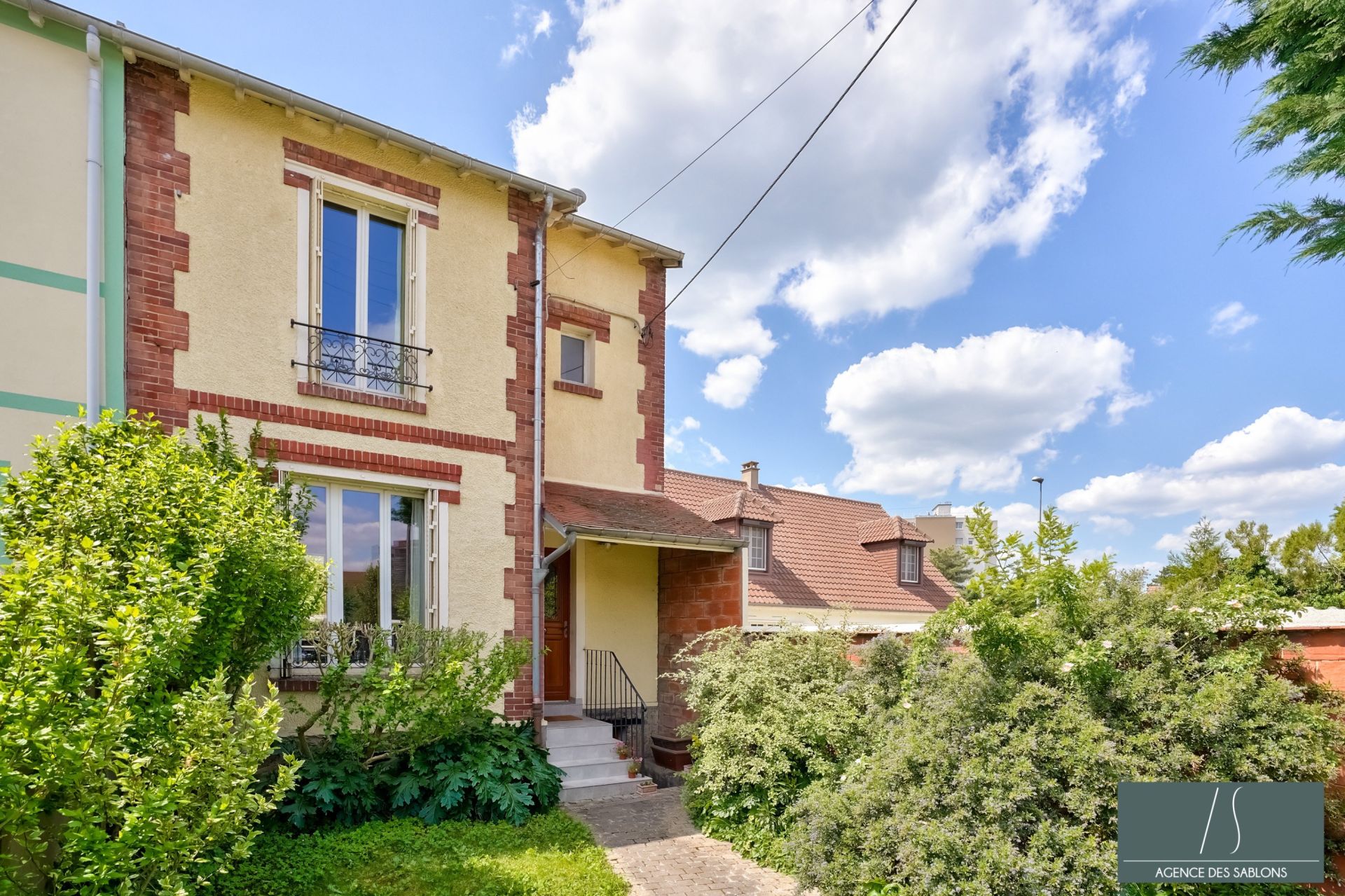 Sale House 4 rooms 86 m² Chatou