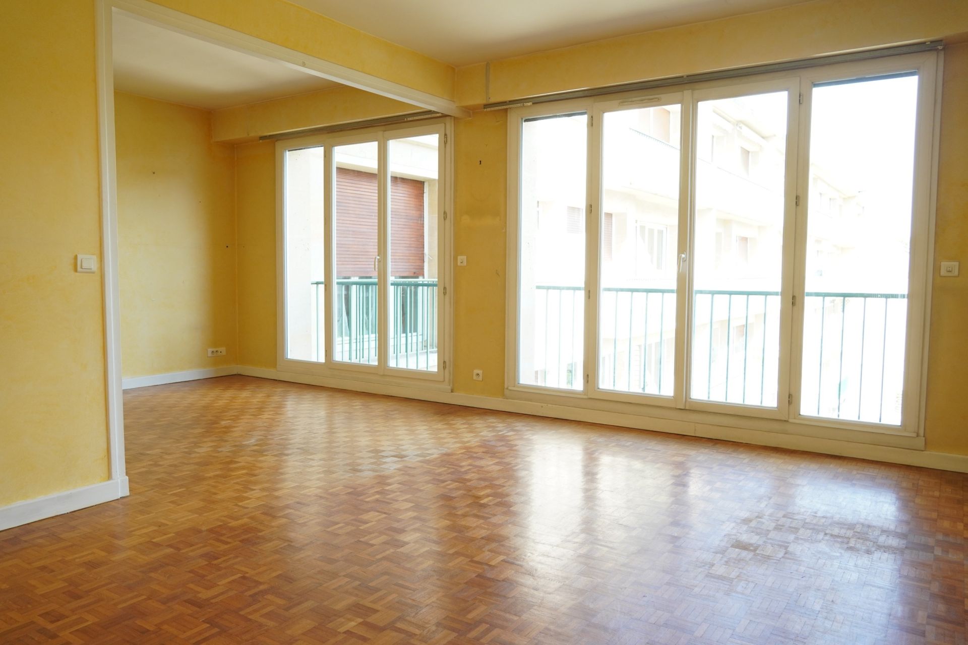 Sale Apartment 5 rooms 103 m² Le Vésinet