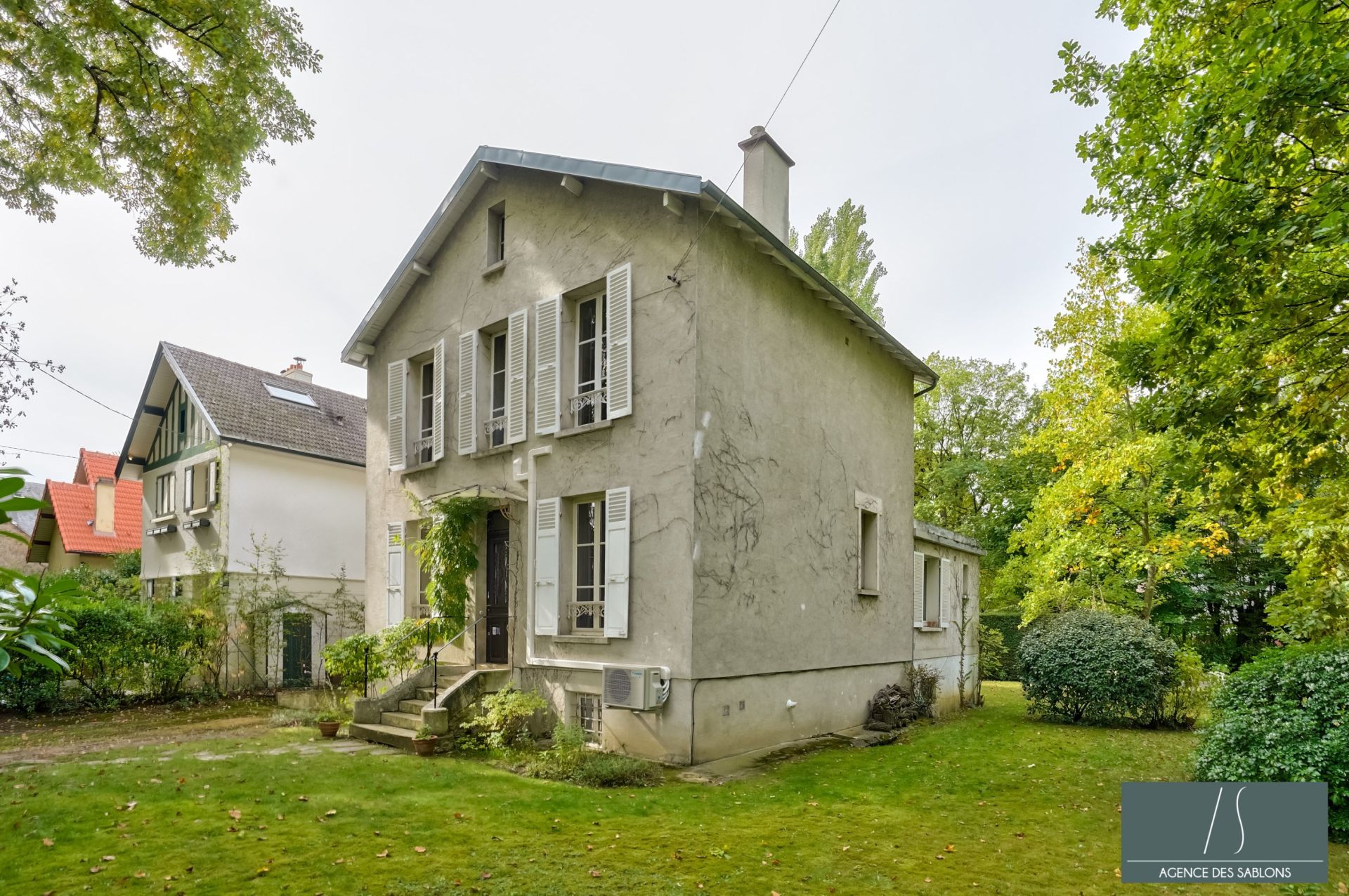 Sale House 7 rooms 145 m² Le Vésinet