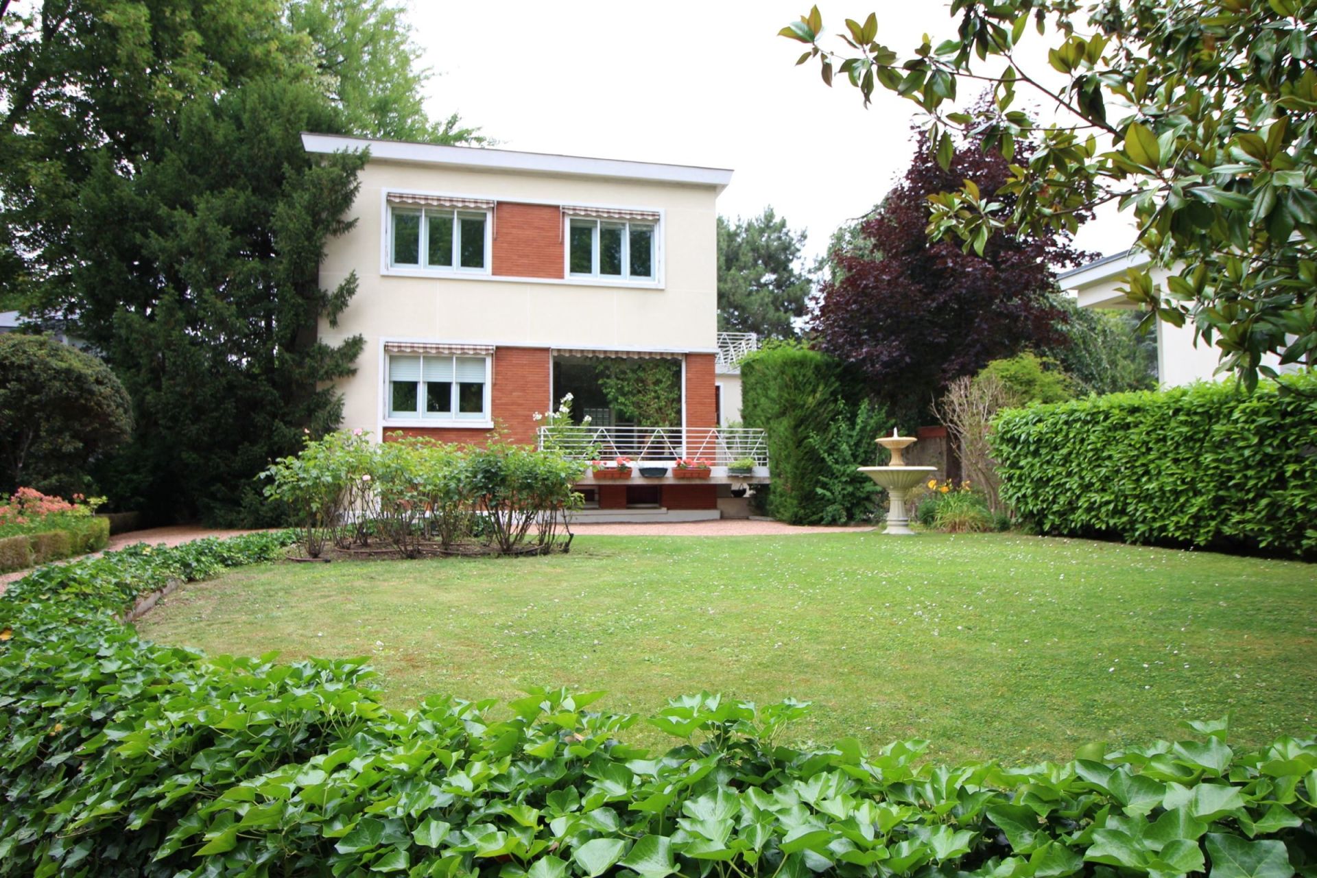 Sale House 7&nbsp;rooms 160&nbsp;m² Le Vésinet