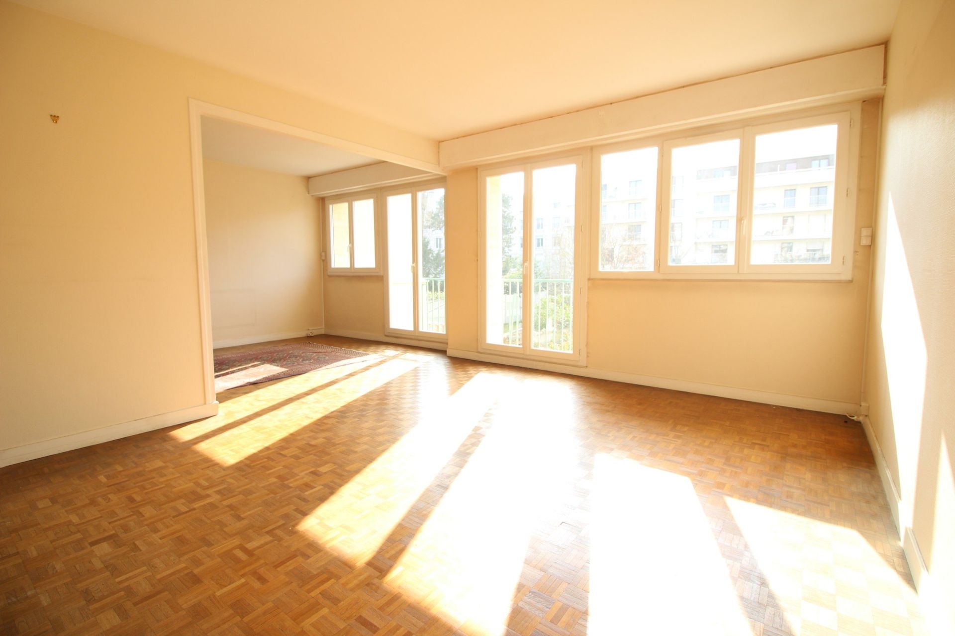 Sale Apartment 3 rooms 75 m² Le Vésinet