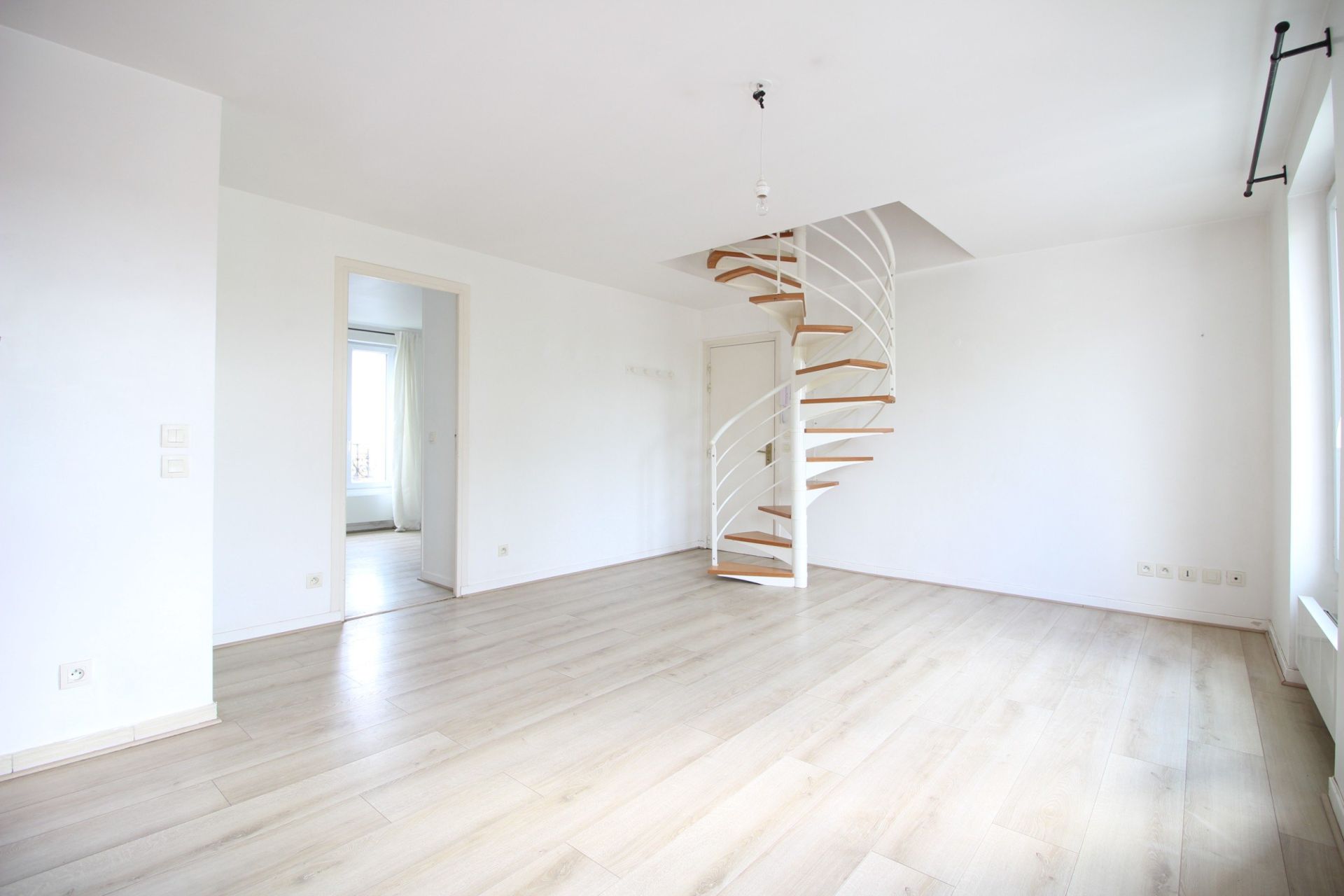 Sale Apartment 3 rooms 45 m² Le Vésinet