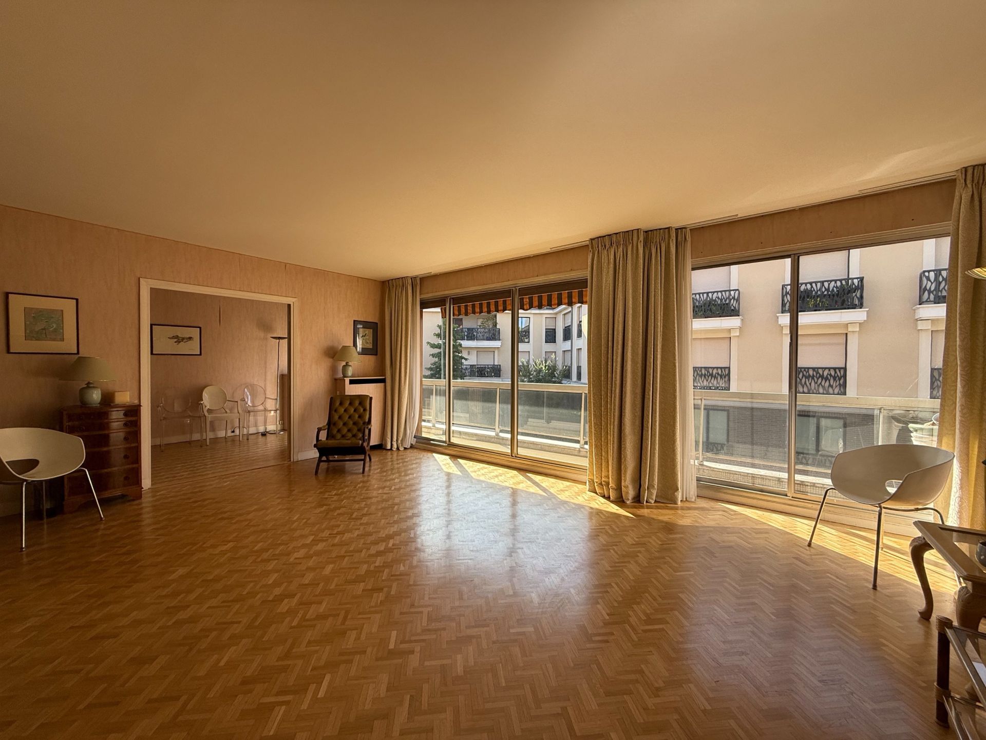 Sale Apartment 6 rooms 119.7 m² Le Vésinet