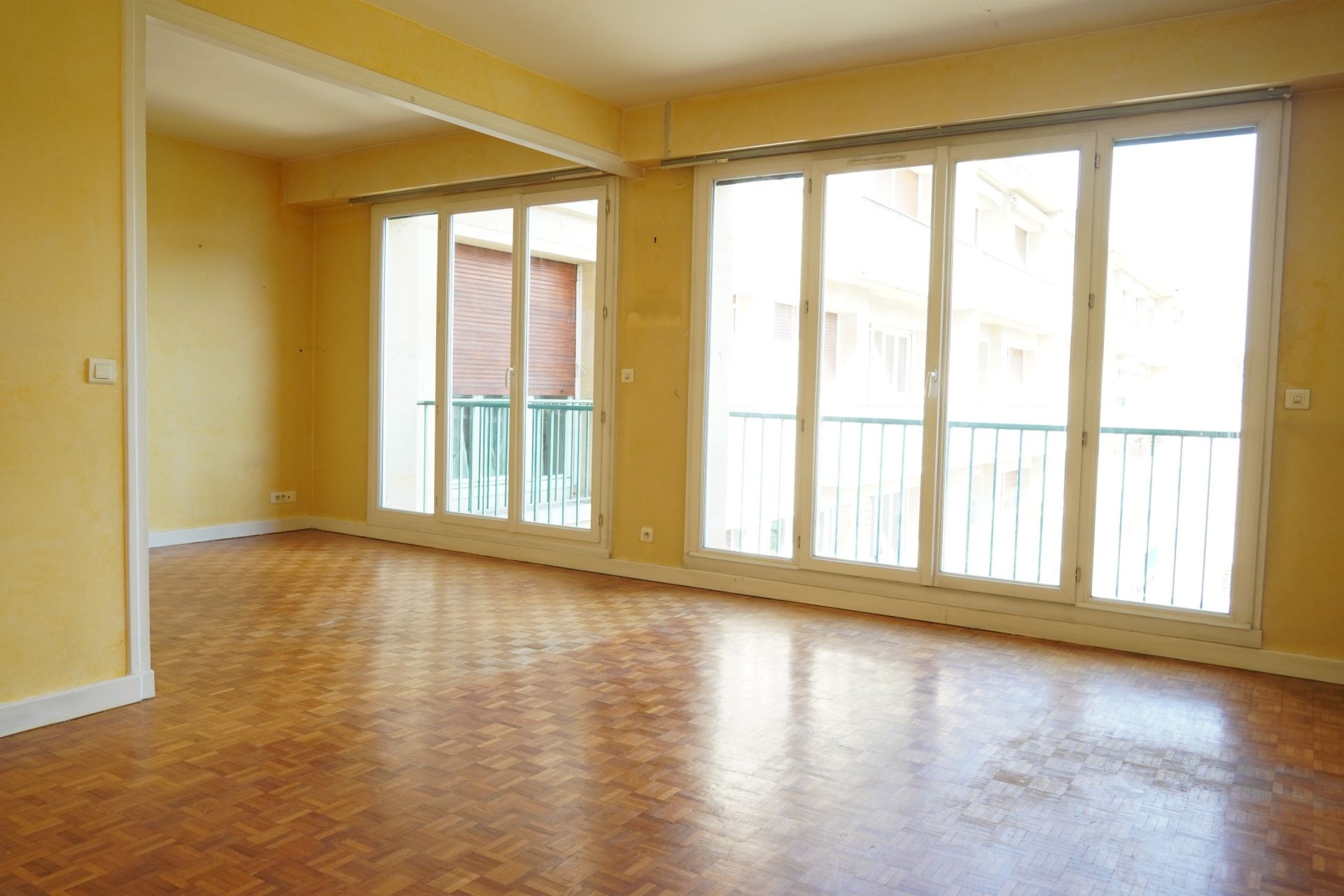 Sale Apartment 5 rooms 103 m² Le Vésinet