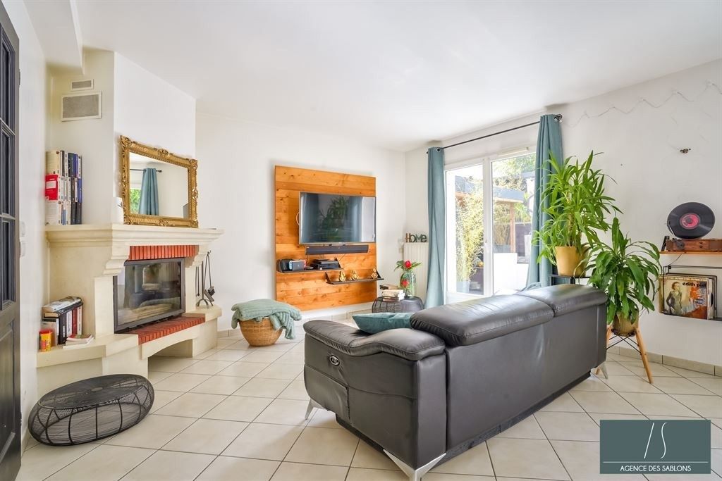 Sale House 6 rooms 110 m² Montesson