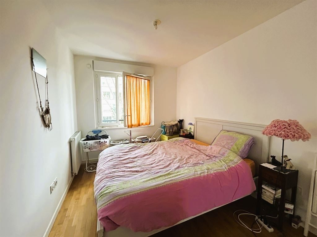 Sale Apartment 3 rooms 71 m² Le Vésinet