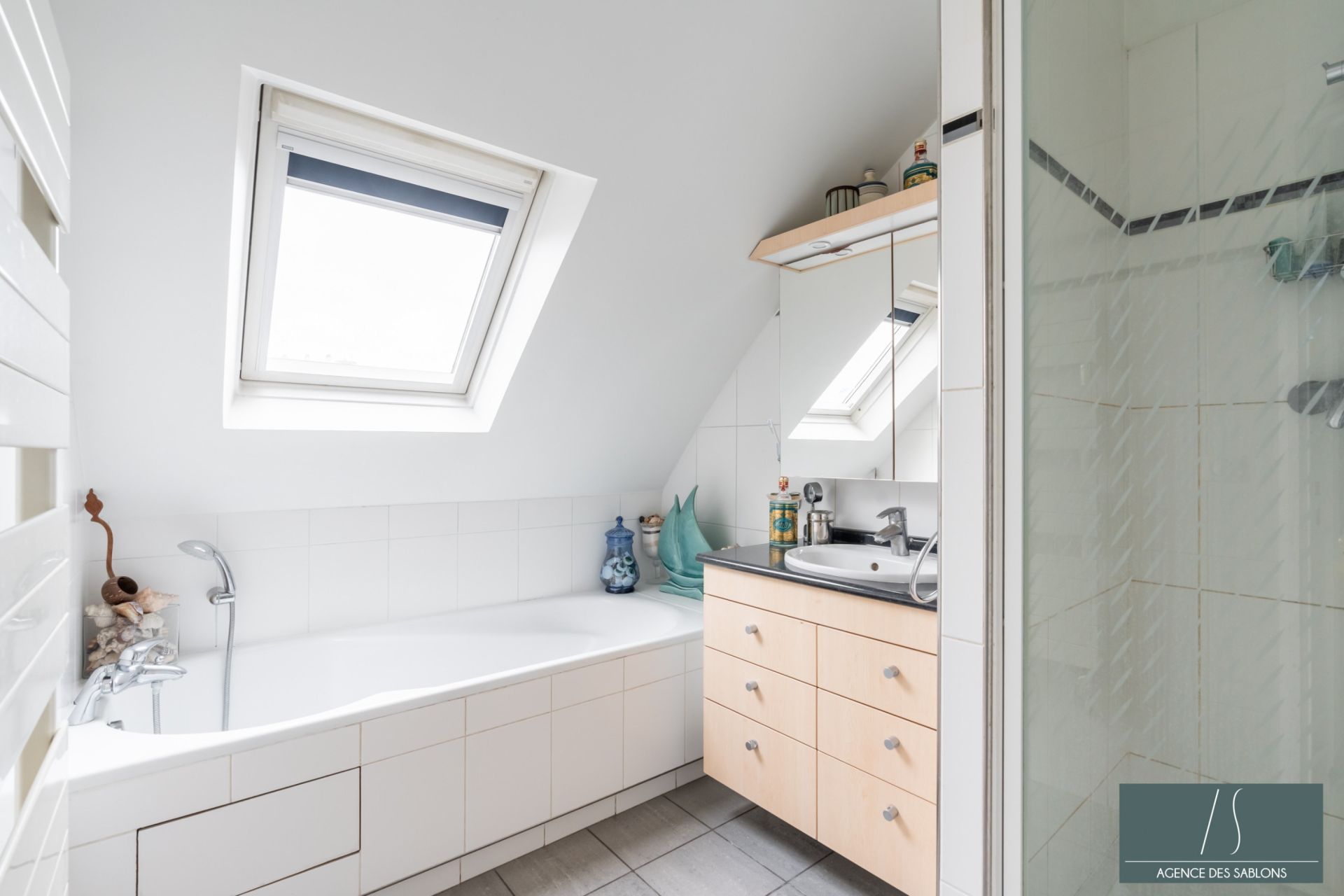 Sale Apartment 5&nbsp;rooms 130&nbsp;m² Paris 17