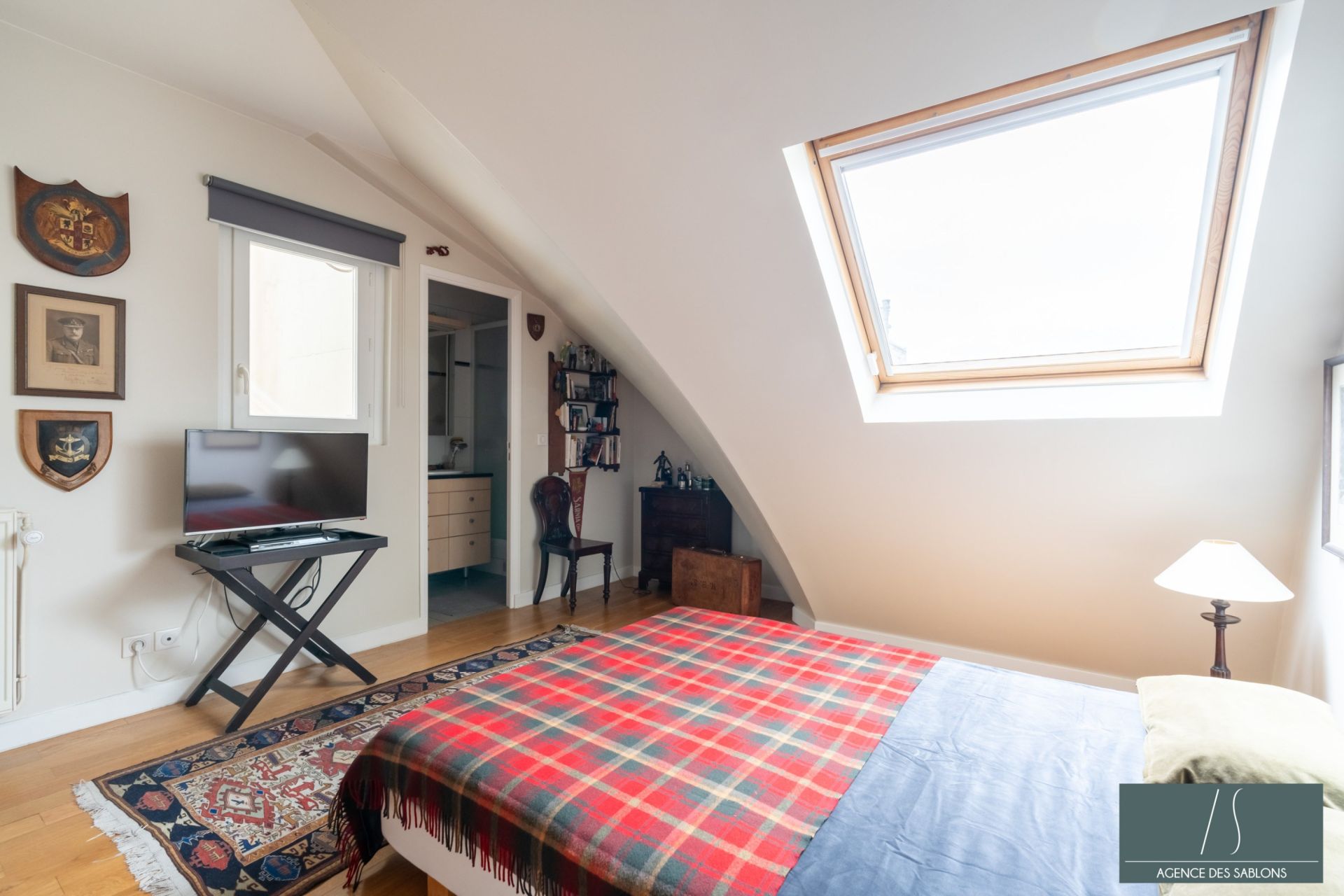 Sale Apartment 5&nbsp;rooms 130&nbsp;m² Paris 17