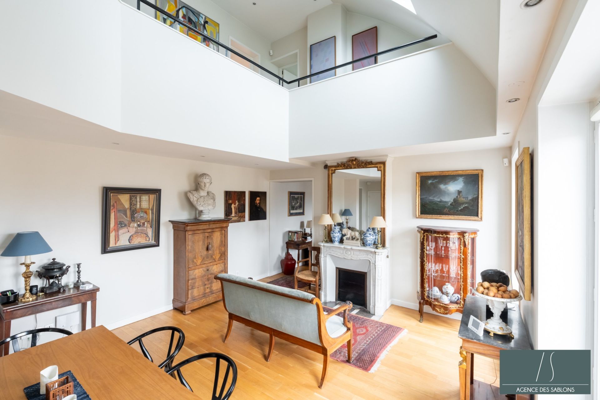 Vente Appartement 5&nbsp;Pièces 130&nbsp;m² Paris 17