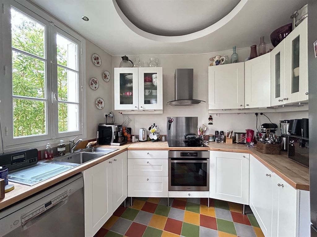 Sale House 7&nbsp;rooms 130&nbsp;m² Le Vésinet