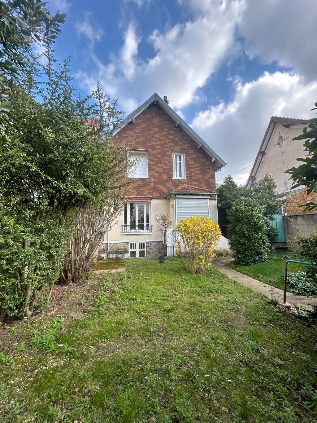 house 4 rooms life annuity on LE VESINET (78110)