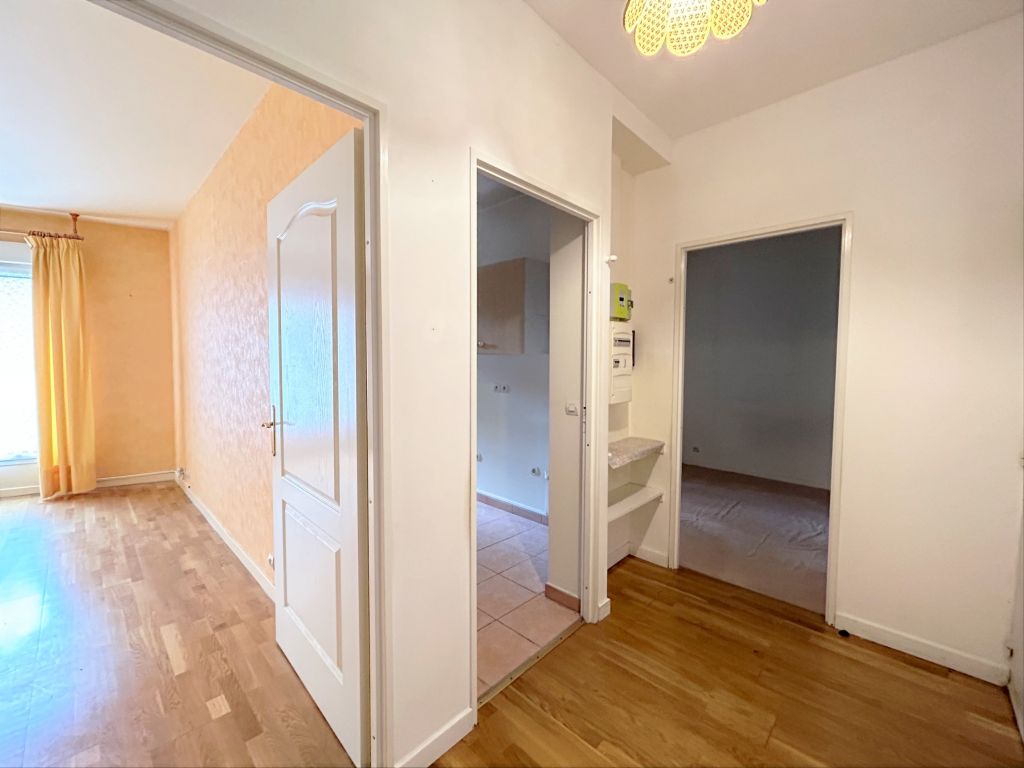 apartment 2 rooms for sale on LE VESINET (78110)