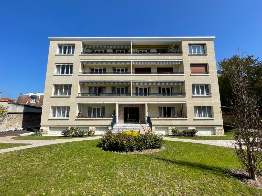 apartment 4 rooms for sale on CHATOU (78400) - See details