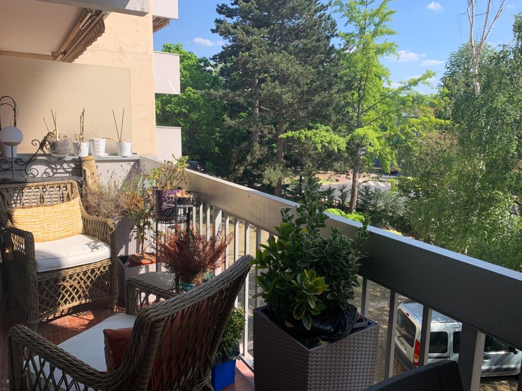 apartment 1 room for sale on LE VESINET (78110) - See details