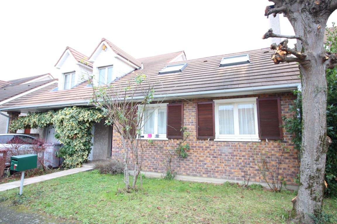 house 8 rooms for sale on MONTESSON (78360) - See details
