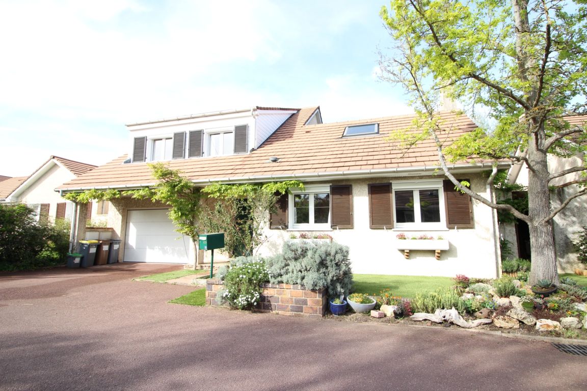 house 6 rooms for sale on MONTESSON (78360) - See details