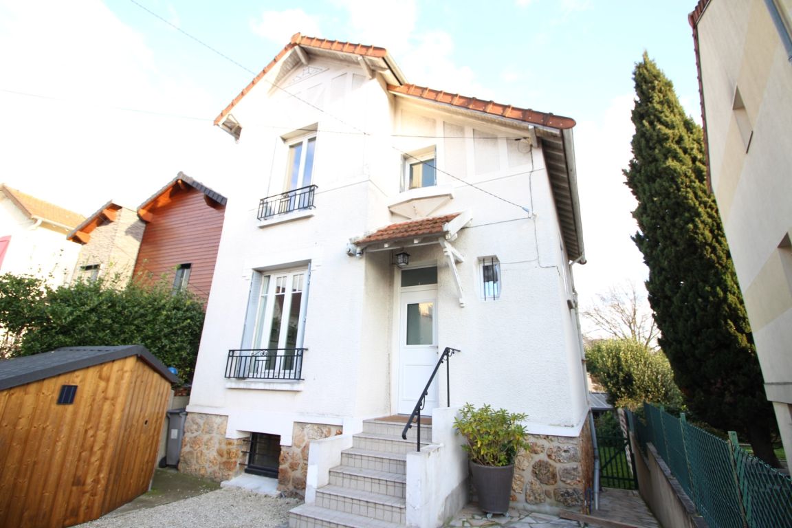 house 5 rooms for sale on CHATOU (78400) - See details