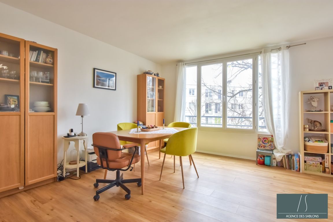 apartment 4 rooms for sale on LE VESINET (78110) - See details