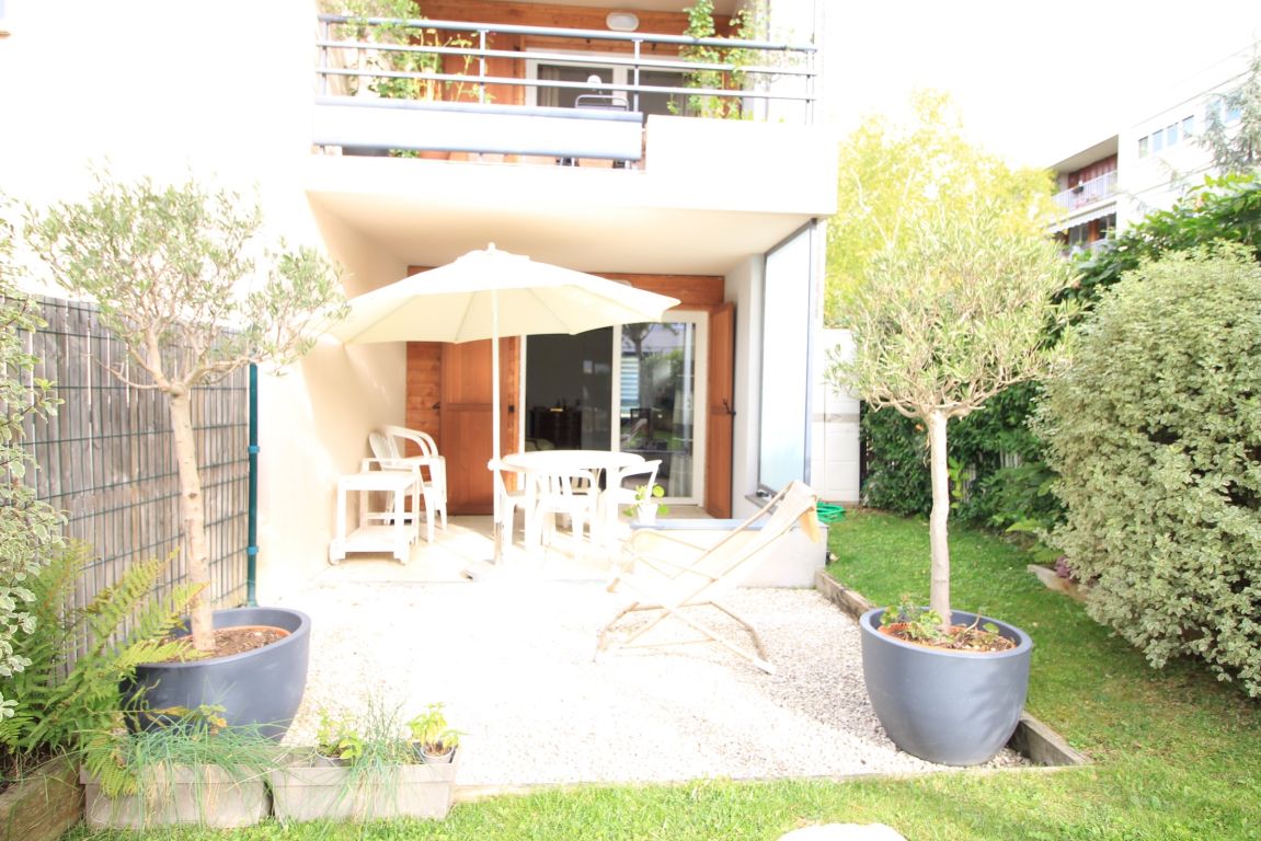 apartment 3 rooms for rent on CHATOU (78400) - See details