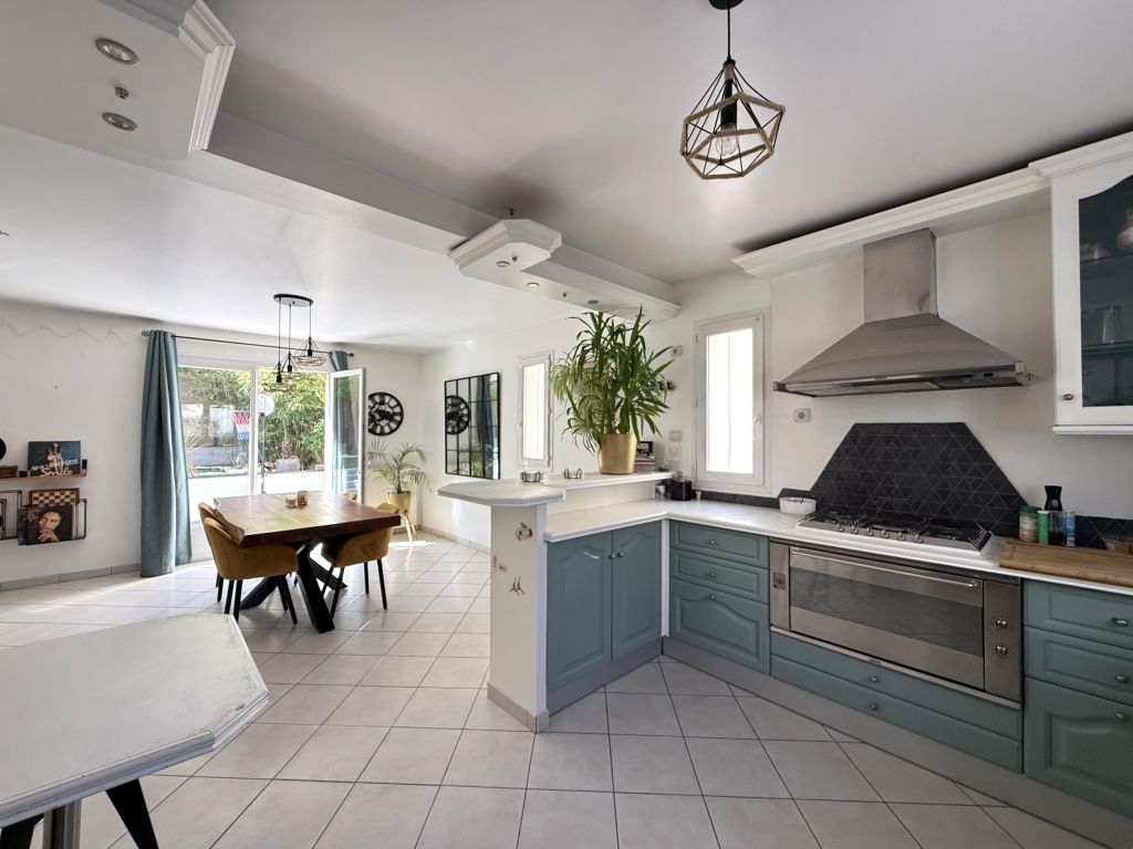 Vente Maison 6 Pièces 110 m² Montesson