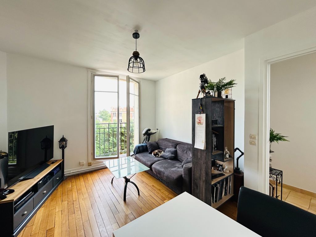 apartment 2 rooms for sale on LE VESINET (78110) - See details