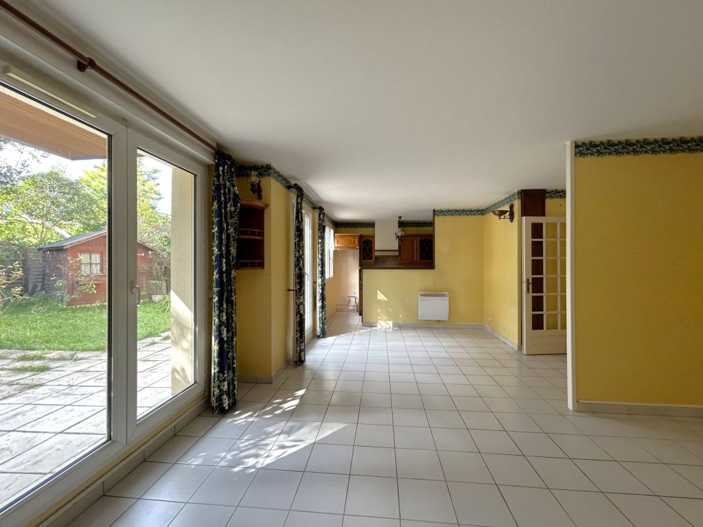 Sale Apartment 3 rooms 67 m² Chatou
