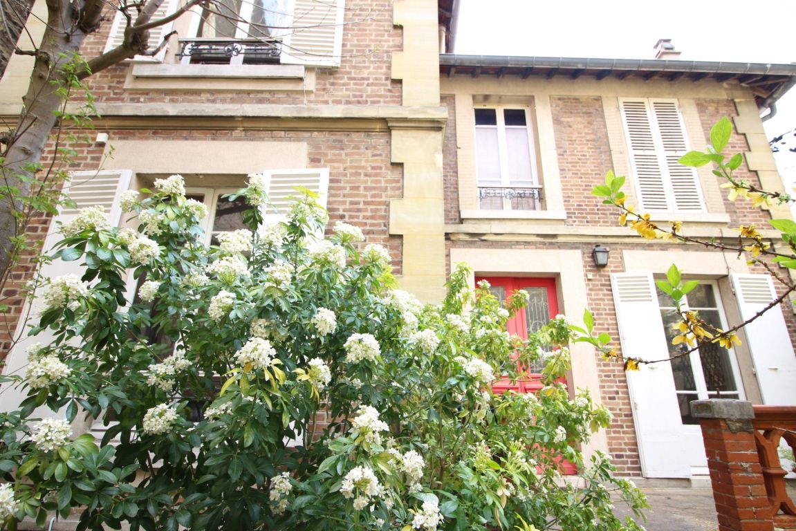 maison de ville 6 Pièces en vente sur LE VESINET (78110) - Plus de details