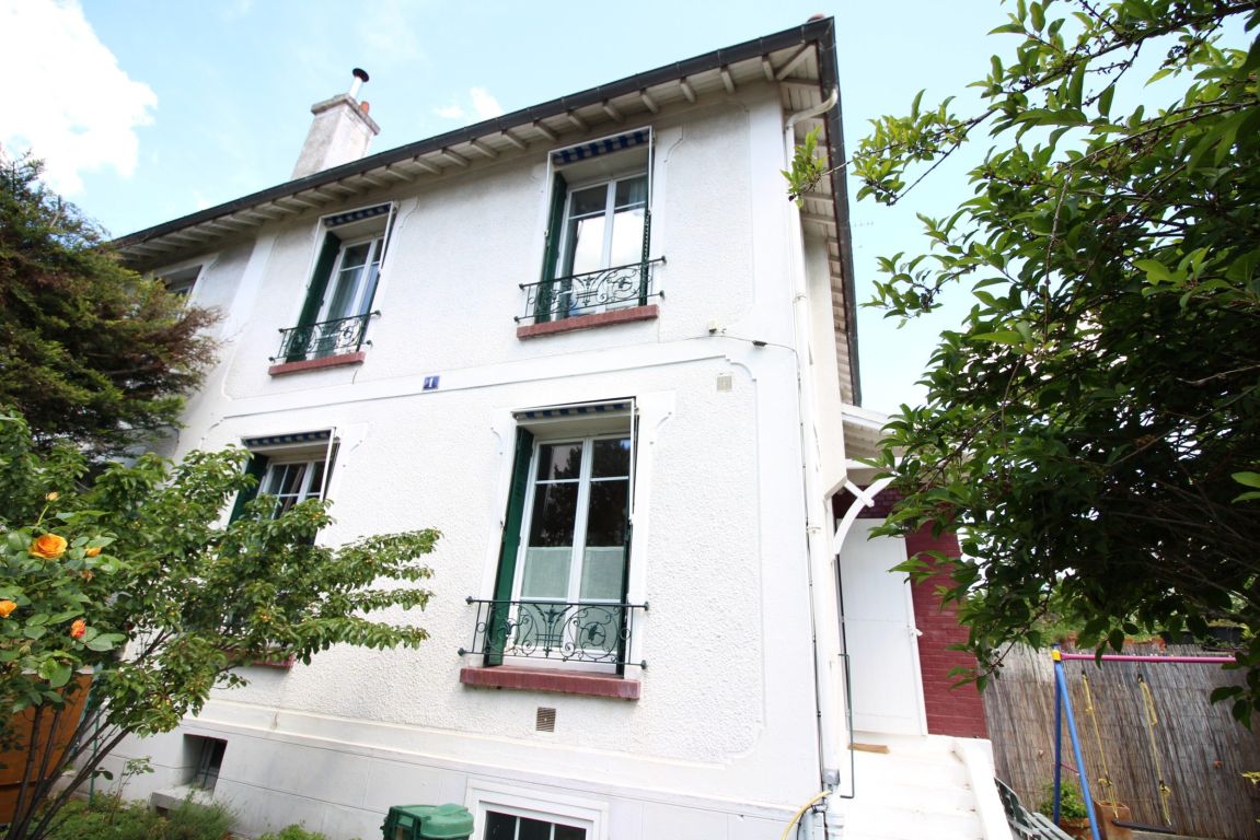 maison 5 Pièces en vente sur LE VESINET (78110) - Plus de details