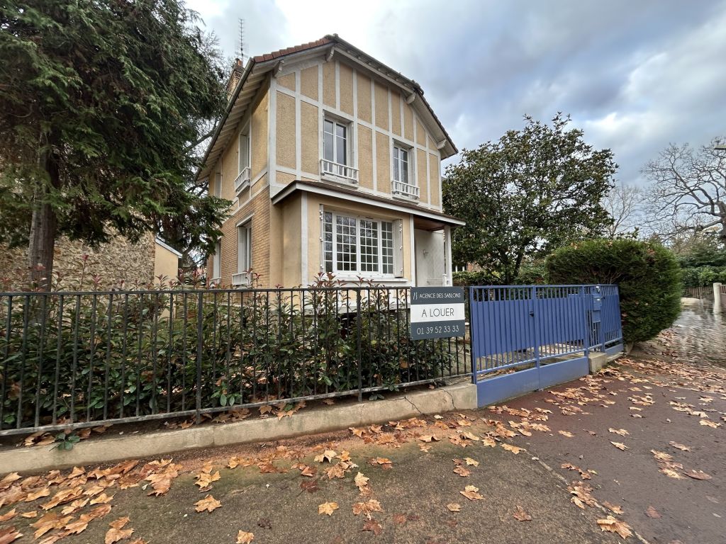 house 6 rooms for rent on LE VESINET (78110) - See details