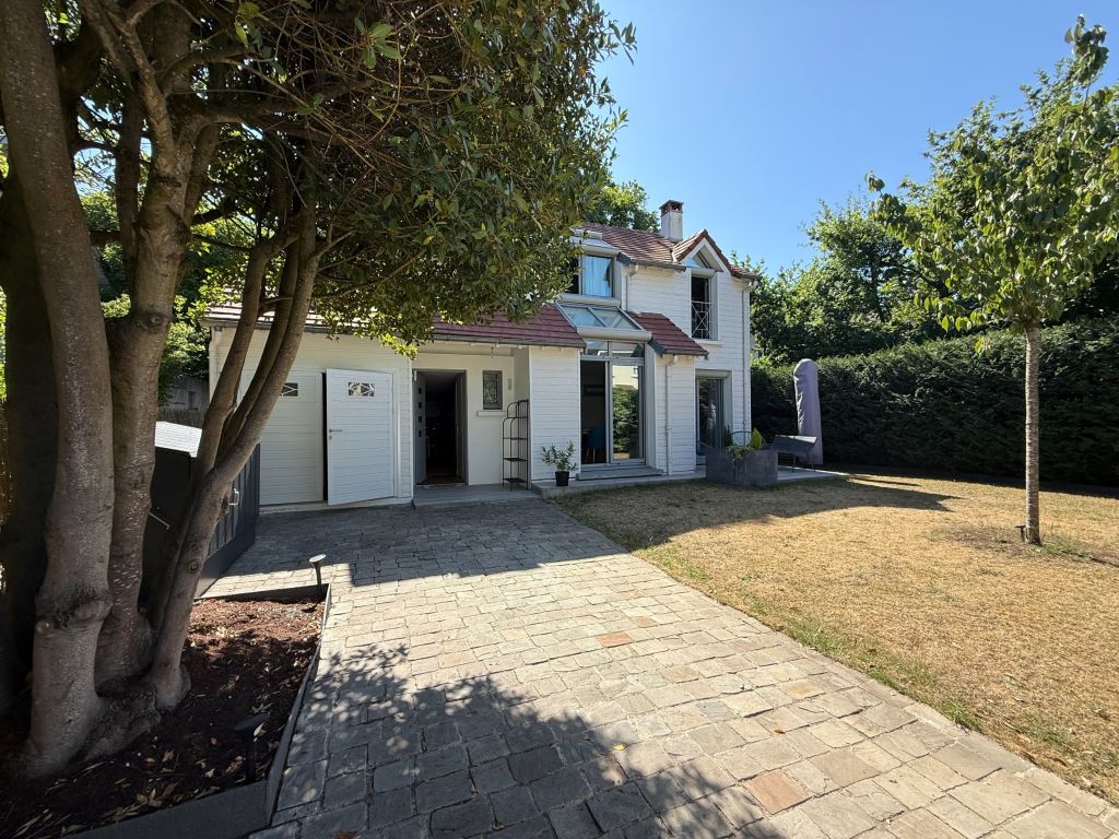 maison 6 Pièces en vente sur LE VESINET (78110) - Plus de details