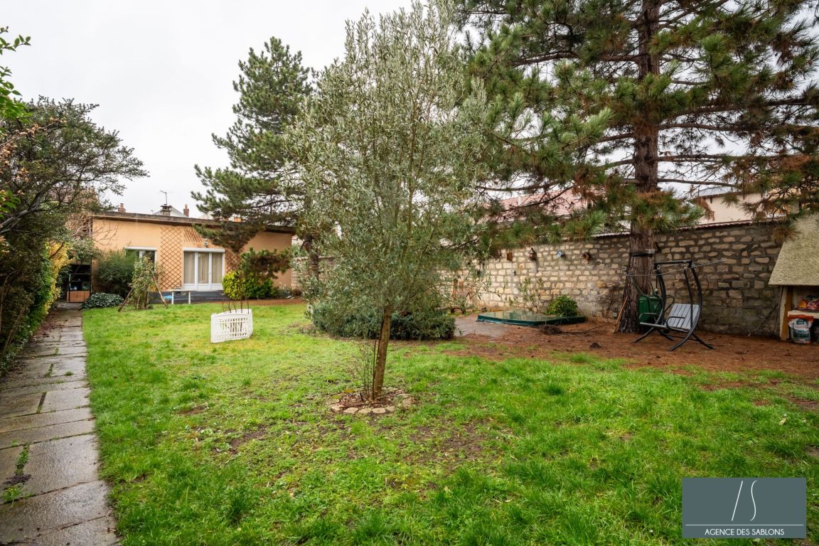 maison 9 Pièces en vente sur CHATOU (78400) - Plus de details