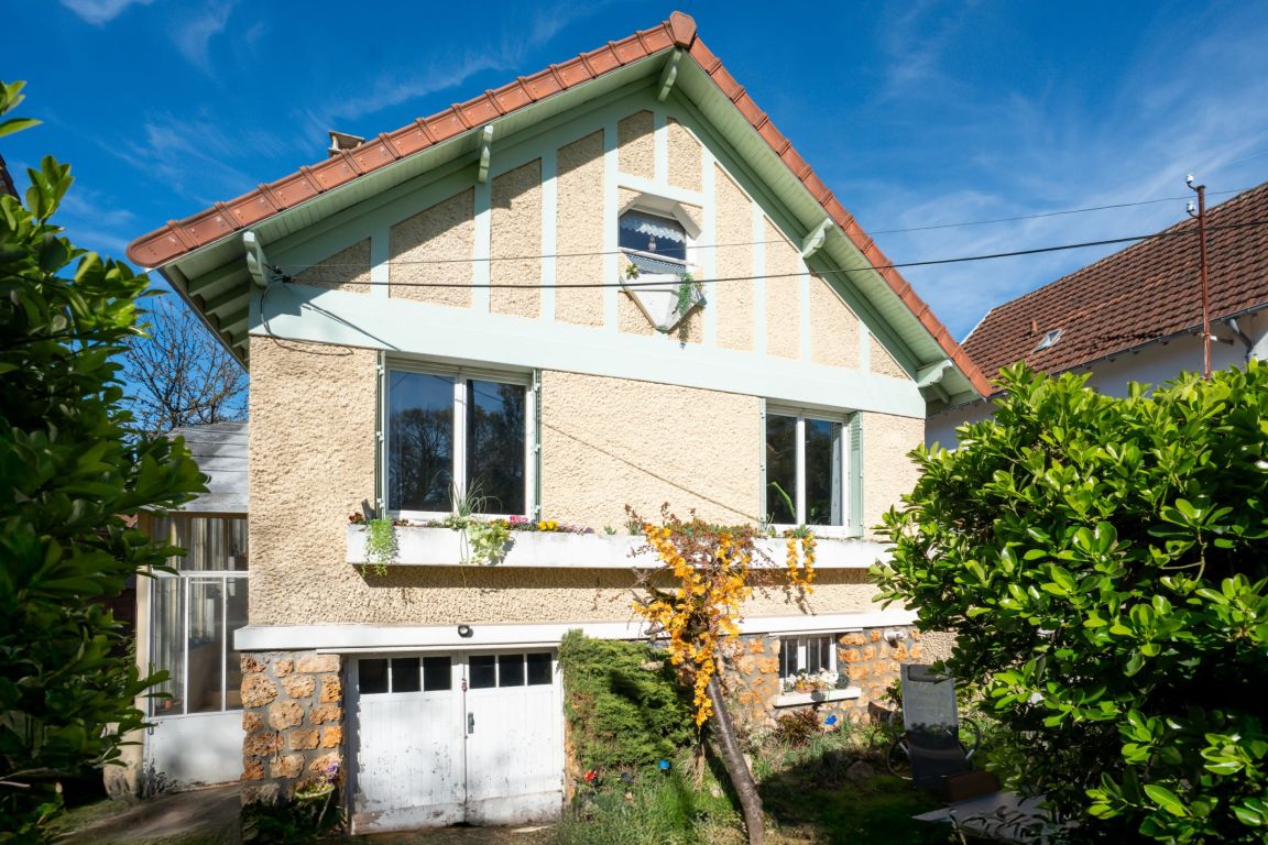 maison 5 Pièces en vente sur LE VESINET (78110) - Plus de details