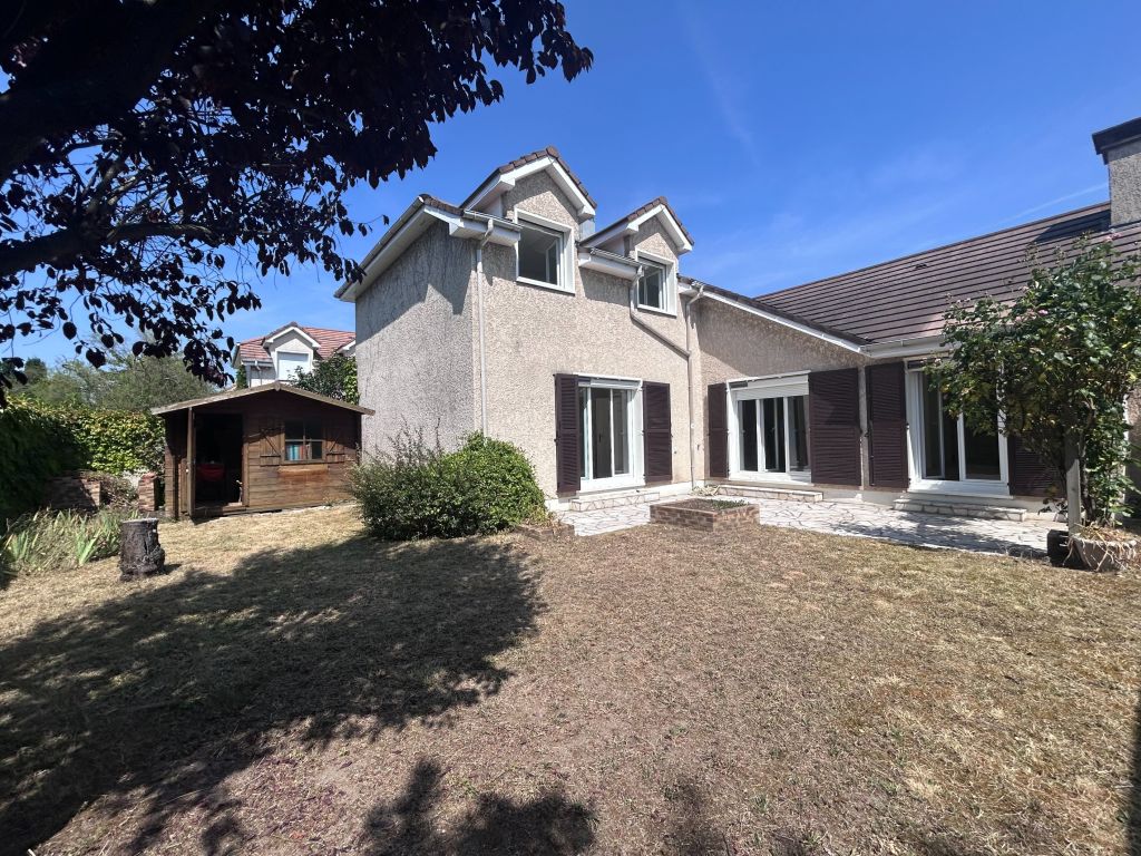 maison 8 Pièces en location sur MONTESSON (78360) - Plus de details