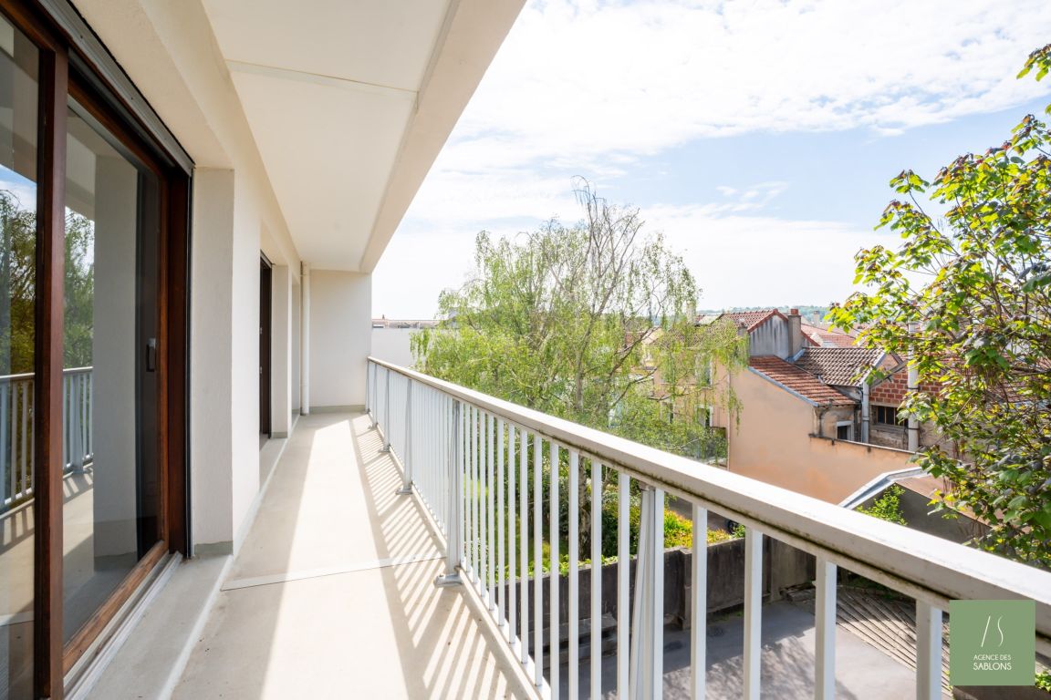 apartment 5 rooms for sale on CROISSY SUR SEINE (78290) - See details