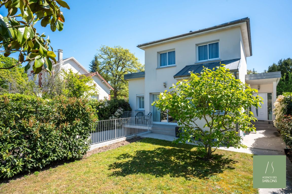 maison 6 Pièces en vente sur LE VESINET (78110) - Plus de details