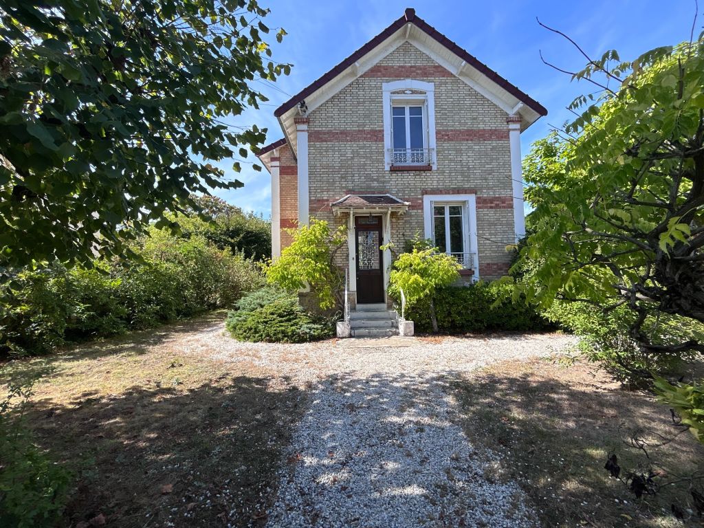 maison 5 Pièces en vente sur LE VESINET (78110) - Plus de details