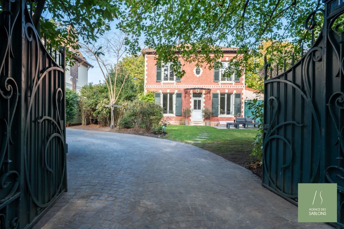 maison 6 Pièces en vente sur LE VESINET (78110) - Plus de details