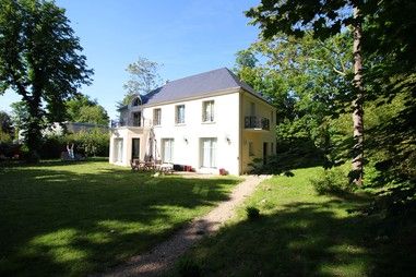 LE VÉSINET - Vente d'une maison 220 m²</br>sur 1275 m² de terrain